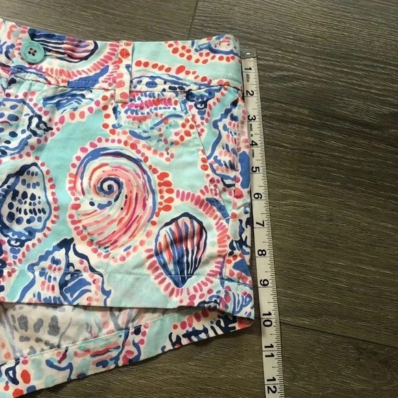 Lilly Pulitzer The Walsh Shorts Shell Me About It Size 2 - Picture 7 of 11